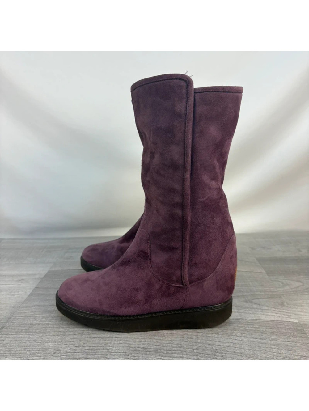Vintage UGG Collection Purple Suede Hidden Wedge Boots Size 9